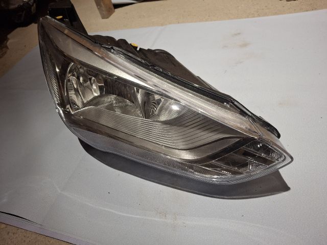 bontott FORD C-MAX II Jobb Fényszóró