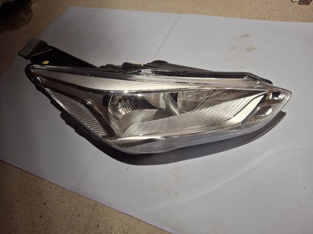 bontott FORD C-MAX II Jobb Fényszóró