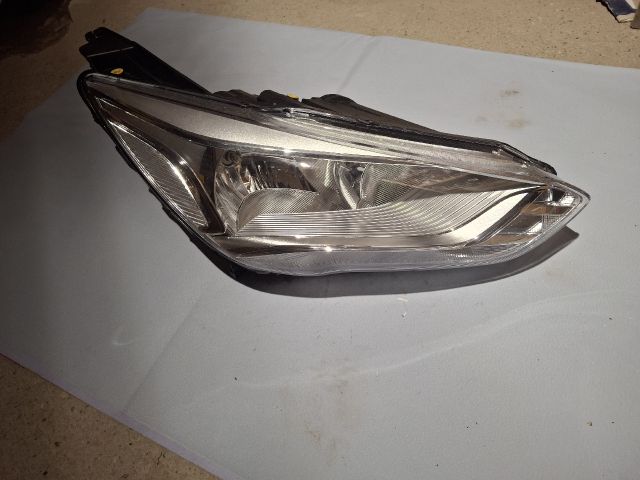 bontott FORD C-MAX II Jobb Fényszóró