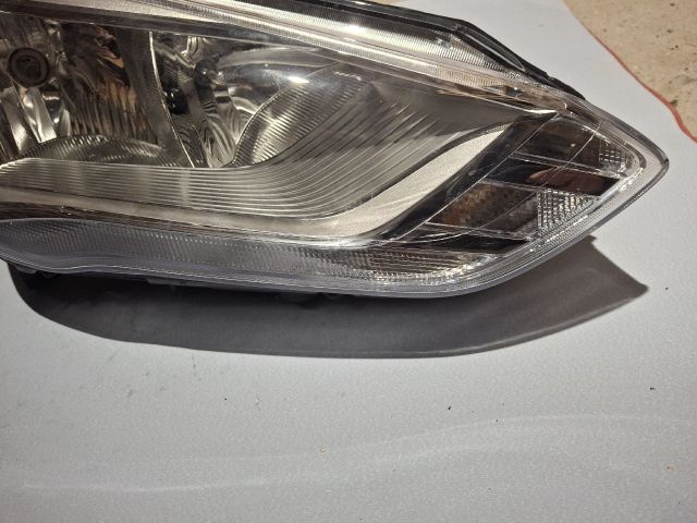 bontott FORD C-MAX II Jobb Fényszóró