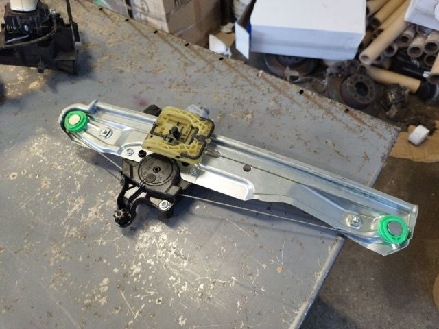 bontott FORD C-MAX II Jobb hátsó Ablakemelő Szerkezet (Elektromos)