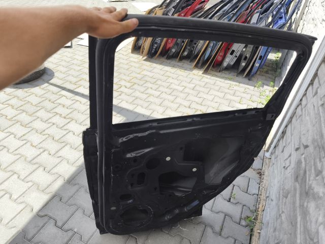 bontott FORD C-MAX II Jobb hátsó Ajtó (Üres lemez)