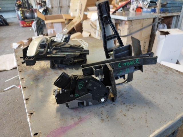 bontott FORD C-MAX II Jobb hátsó Ajtózár