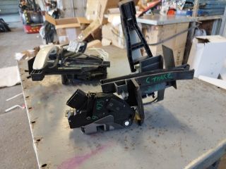 bontott FORD C-MAX II Jobb hátsó Ajtózár