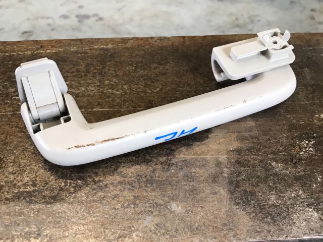 bontott FORD C-MAX II Jobb hátsó Kapaszkodó (Felső)