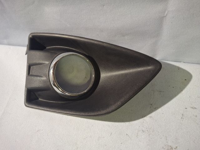 bontott FORD C-MAX II Jobb Ködfényszóró Lámpakeret