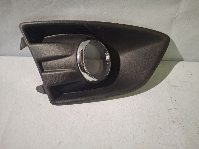 bontott FORD C-MAX II Jobb Ködfényszóró Lámpakeret