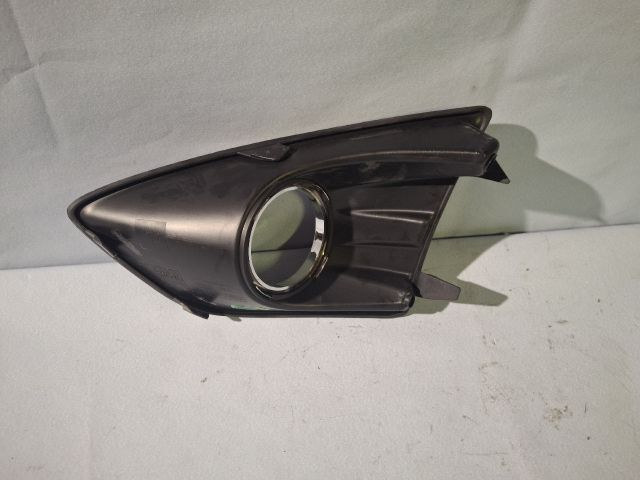 bontott FORD C-MAX II Jobb Ködfényszóró Lámpakeret