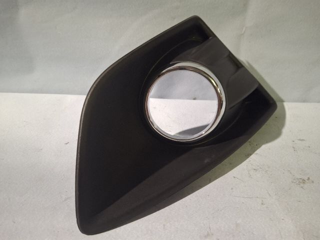 bontott FORD C-MAX II Jobb Ködfényszóró Lámpakeret