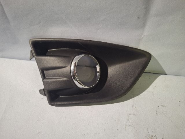 bontott FORD C-MAX II Jobb Ködfényszóró Lámpakeret