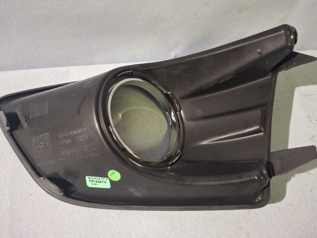 bontott FORD C-MAX II Jobb Ködfényszóró Lámpakeret