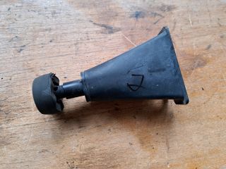 bontott FORD C-MAX II Jobb Motorháztető Ütköző