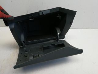 bontott FORD C-MAX II Kesztyűtartó