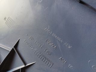 bontott FORD C-MAX II Kesztyűtartó