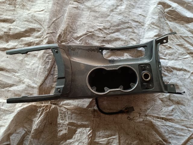 bontott FORD C-MAX II Könyöklő Tartó Konzol