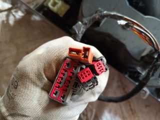 bontott FORD C-MAX II Könyöklő Tartó Konzol