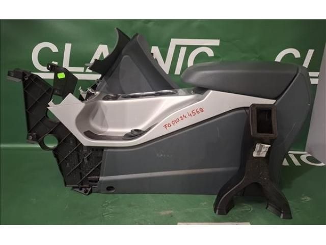 bontott FORD C-MAX II Könyöklő