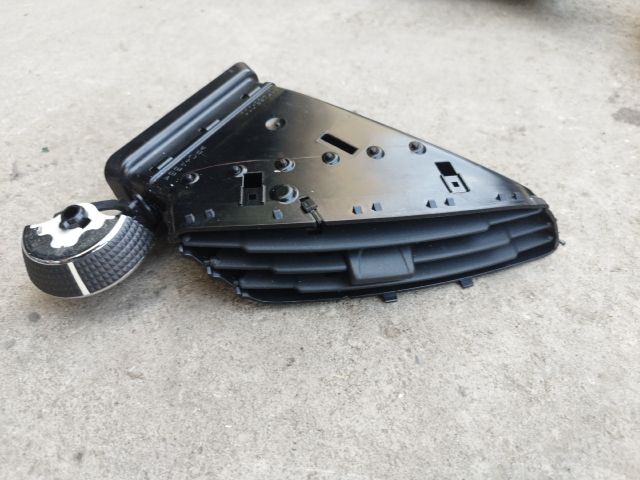 bontott FORD C-MAX II Középső Jobb Szellőző