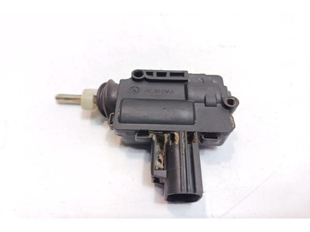 bontott FORD C-MAX II Központizár Motor Tankajtó