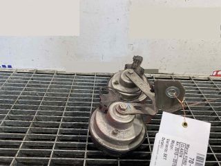 bontott FORD C-MAX II Kürt