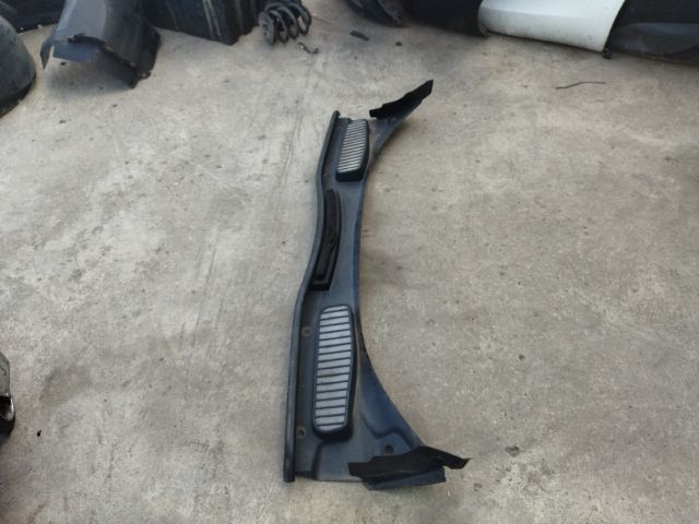 bontott FORD C-MAX II Levélrács