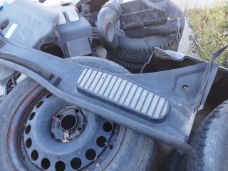 bontott FORD C-MAX II Levélrács