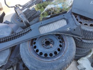 bontott FORD C-MAX II Levélrács