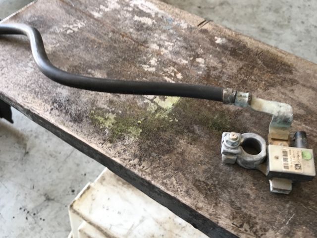 bontott FORD C-MAX II Negatív Kábel