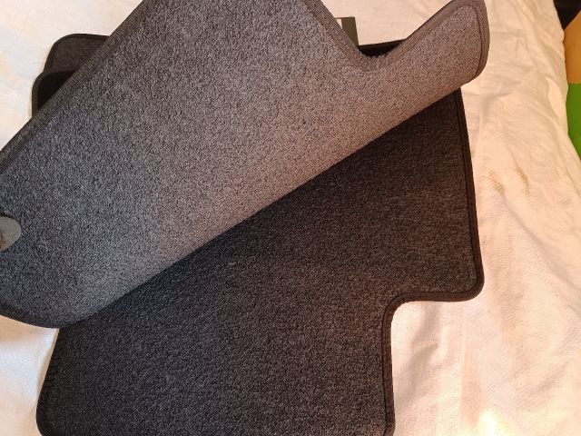 bontott FORD C-MAX II Szőnyeg Szett