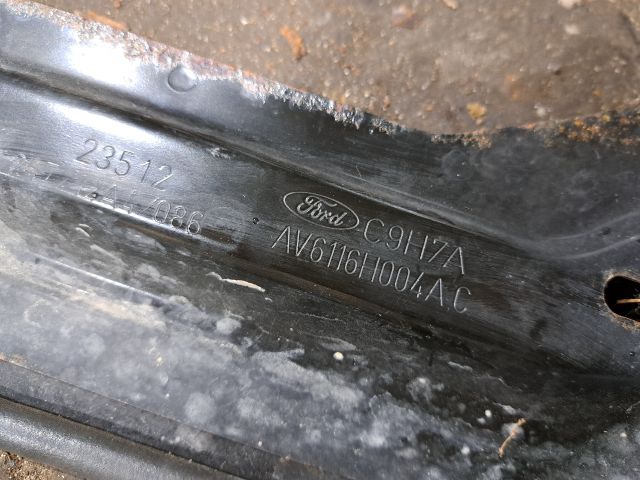 bontott FORD C-MAX II Toronymerevítő