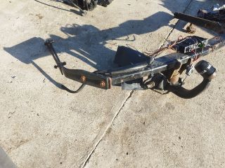 bontott FORD C-MAX II Vonóhorog