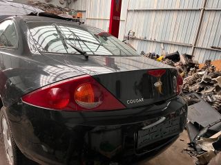 bontott FORD COUGAR Bal hátsó Ajtó Kárpit