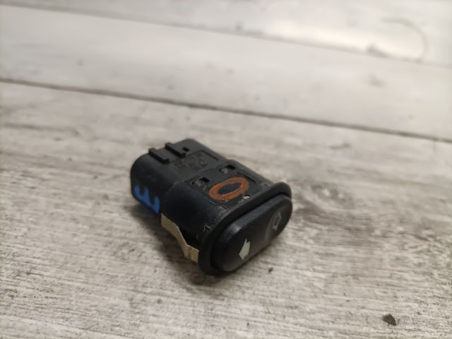 bontott FORD COUGAR Jobb első Ablakemelő Kapcsoló