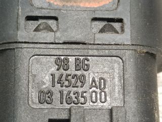 bontott FORD COUGAR Jobb első Ablakemelő Kapcsoló