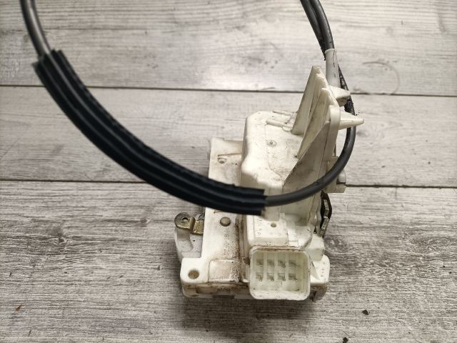 bontott FORD COUGAR Jobb első Ajtózár