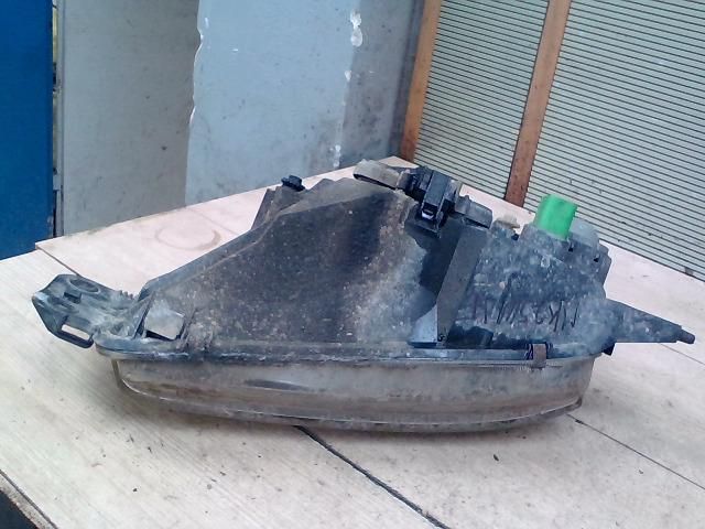 bontott FORD COURIER Jobb Fényszóró