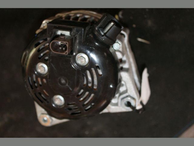 bontott FORD ECOSPORT Generátor