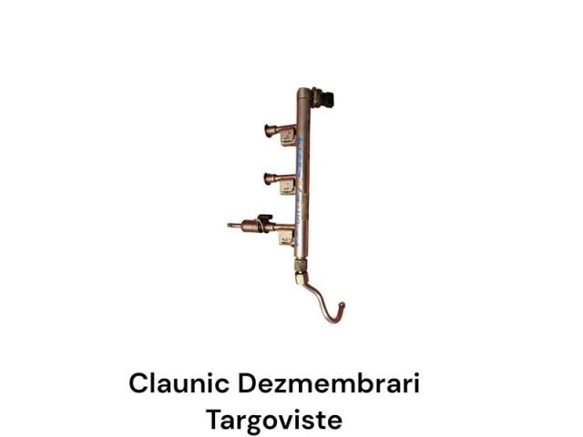 bontott FORD ECOSPORT Porlasztó Sor / Híd