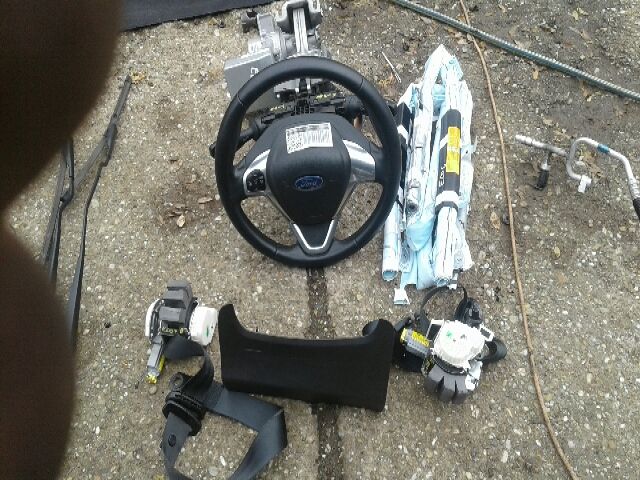 bontott FORD ECOSPORT ABS Kocka