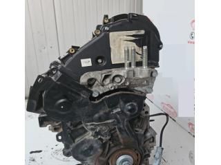bontott FORD ECOSPORT Motor (Fűzött blokk hengerfejjel)
