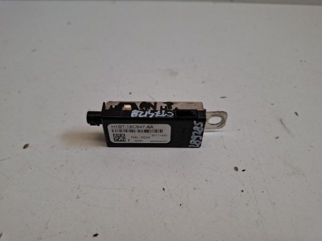 bontott FORD ECOSPORT Antenna Erősítő