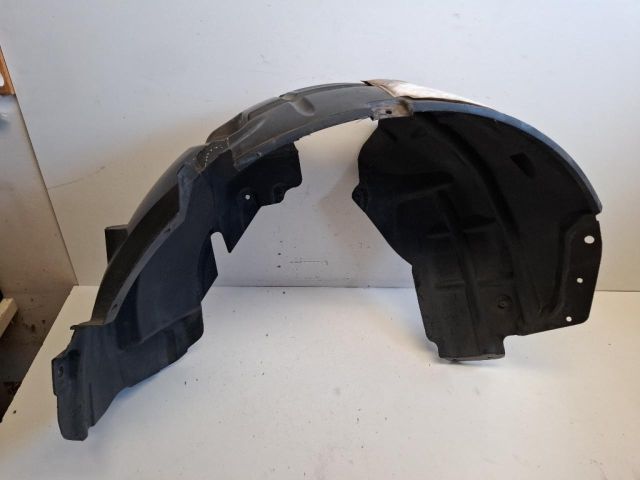 bontott FORD ECOSPORT Bal első Dobbetét (Kerékjárati, Műanyag)