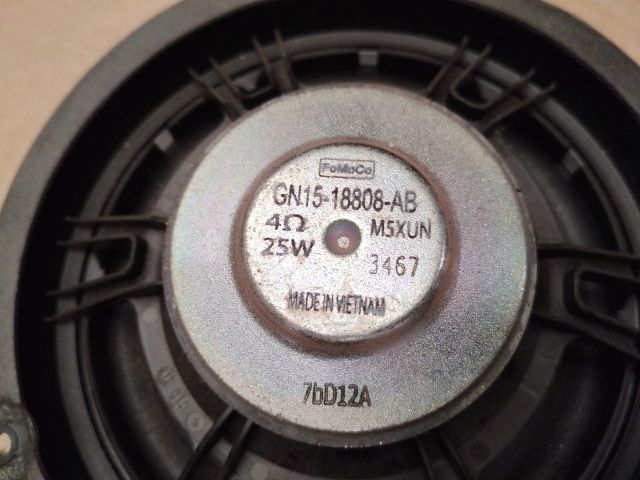 bontott FORD ECOSPORT Bal első Hangszóró