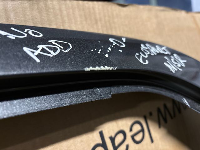 bontott FORD ECOSPORT Bal hátsó Ajtó (Részeivel)