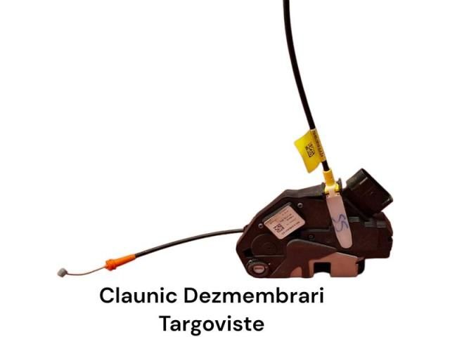 bontott FORD ECOSPORT Bal hátsó Ajtózár