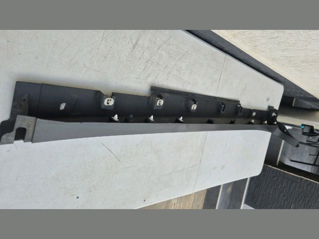 bontott FORD ECOSPORT Bal Küszöb