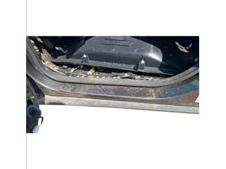 bontott FORD ECOSPORT Bal Küszöb