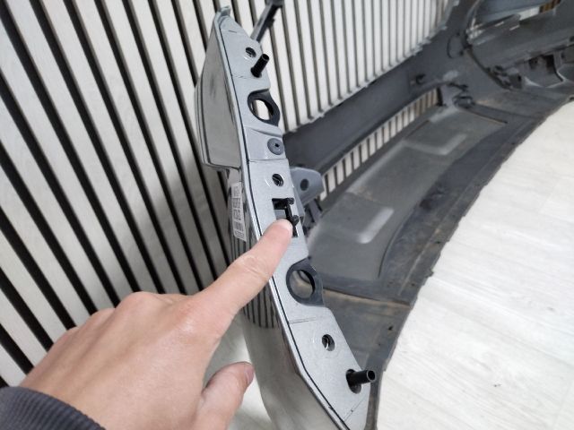 bontott FORD ECOSPORT Első Lökhárító (Üresen)