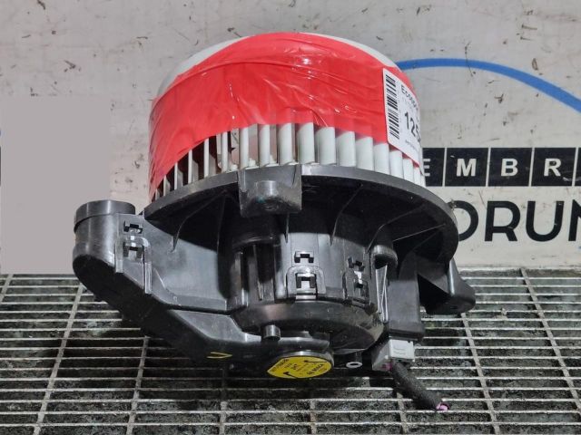 bontott FORD ECOSPORT Fűtőmotor (Klímás)