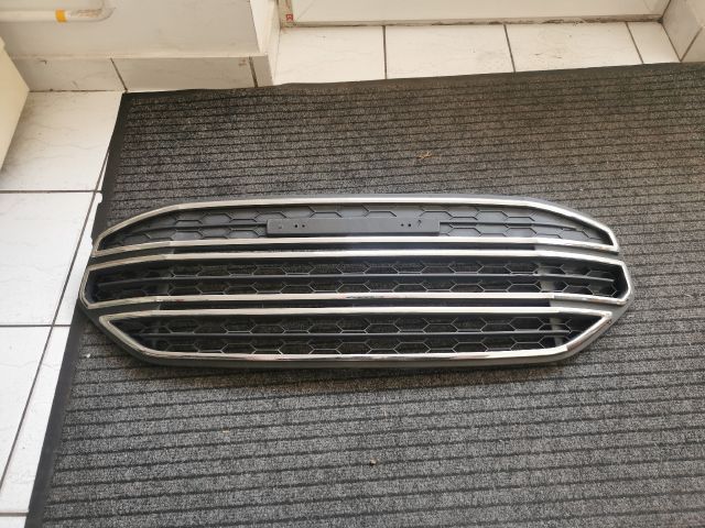 bontott FORD ECOSPORT Hűtőrács